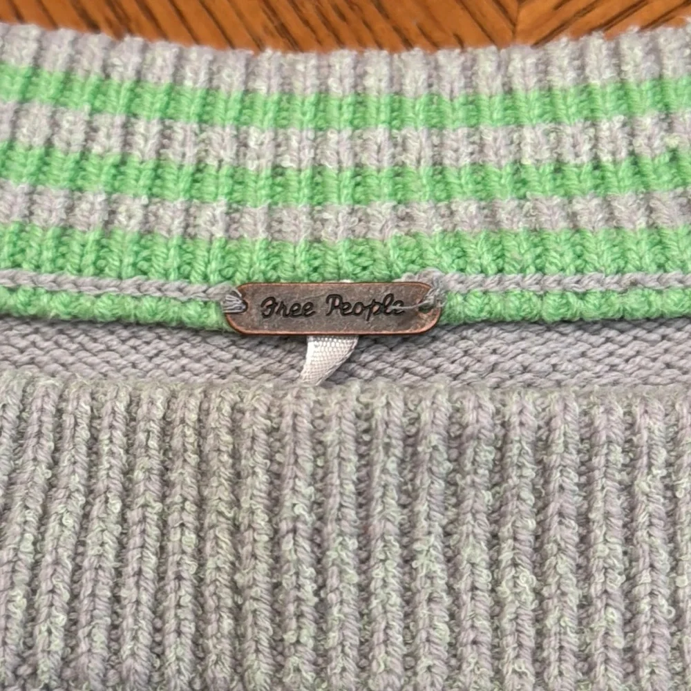 Free People Street Fair Light Green Oversized Crew Neck Sweater Size Large - Picture 2 of 6